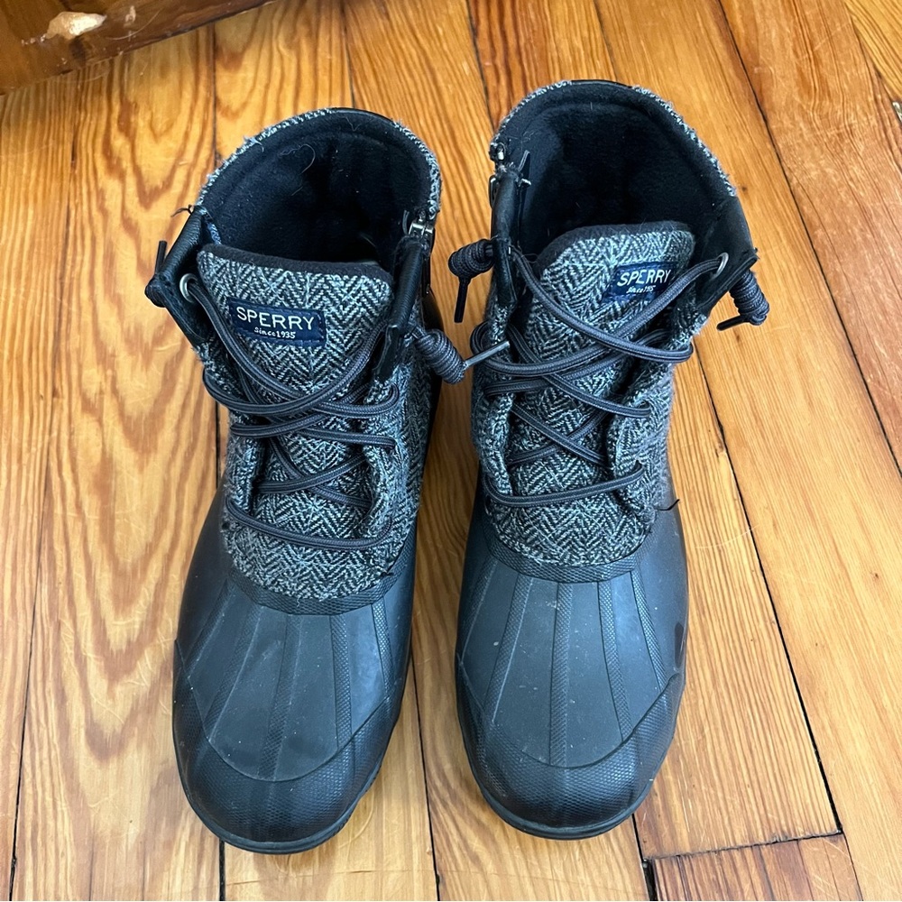 Sperry duck boots - size 7.5